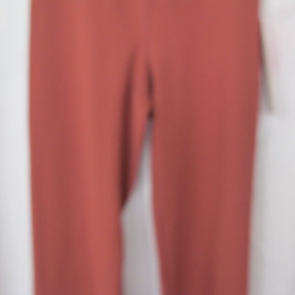 NWT - Yogalicious Capri Length Yoga Pants - Picture 7 of 14